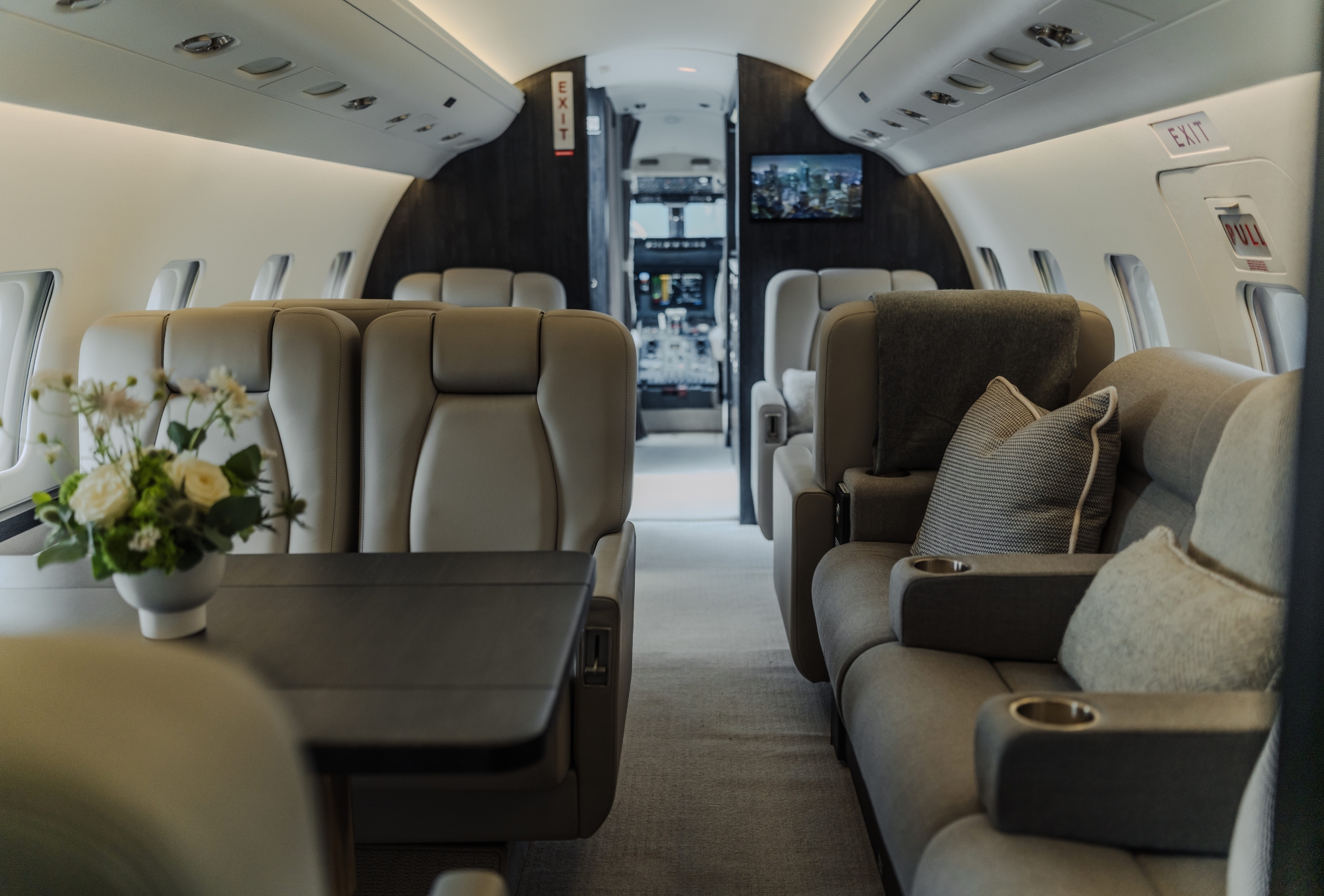 Interior green jet
